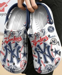 new york yankees mlb custom name crocs clogs shoes 3 FlXXT